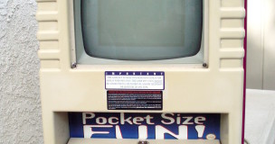 Et Game Boy Pocket butikkstativ