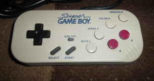 En egen kontroller til Super Game Boy som kun ble sluppet i Japan